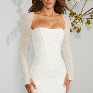 Elegant White Long Sleeve Dress